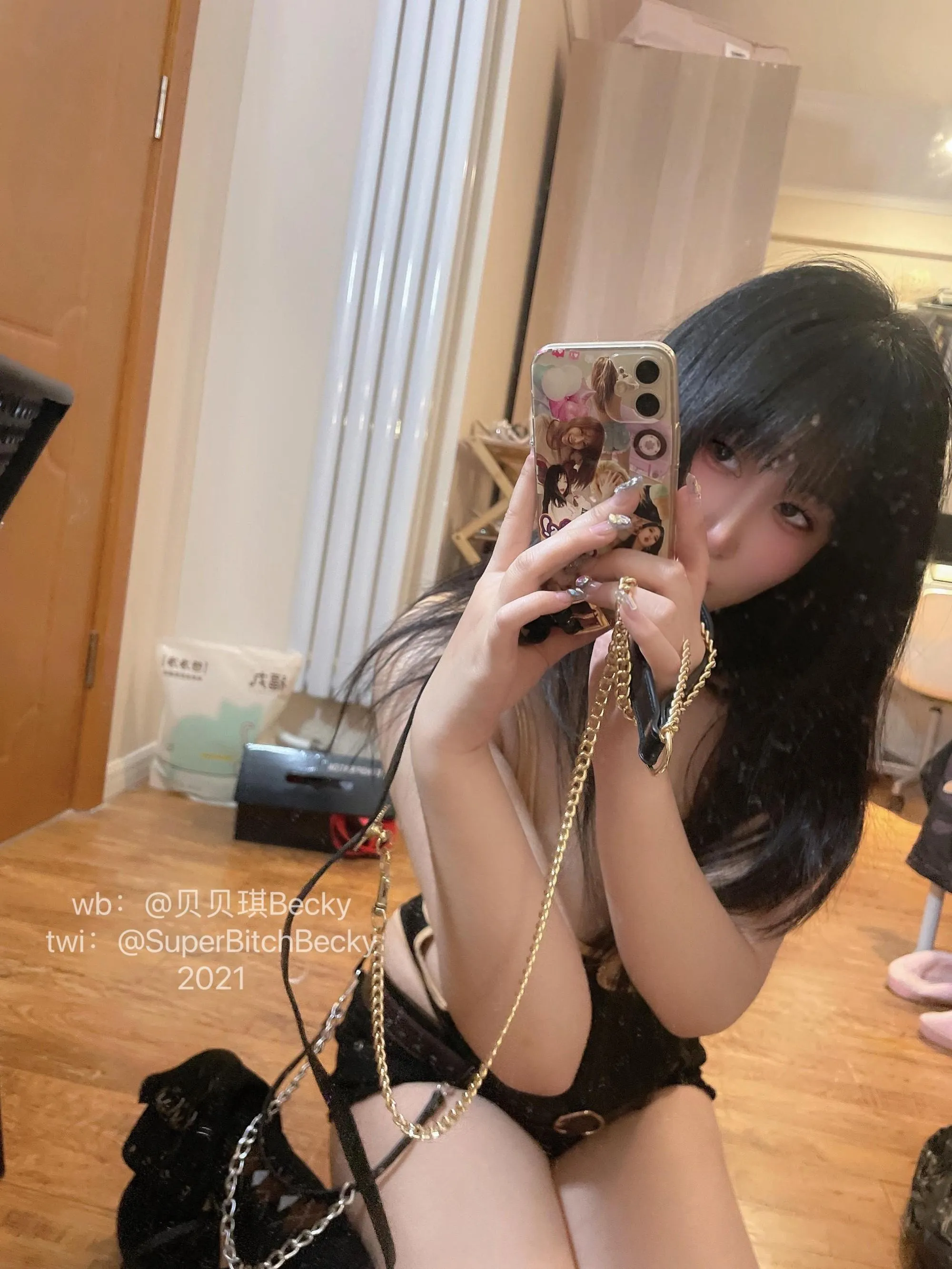 贝贝琪Becky – NO.019 对镜黑发辣妹 [105P]插图